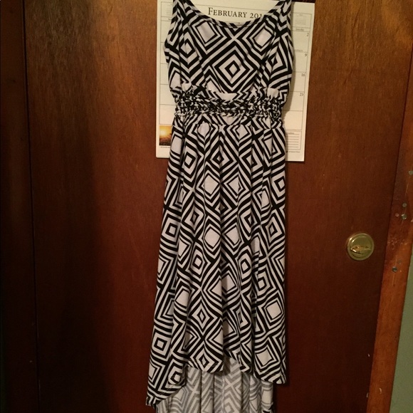 Dress - Picture 1 of 1